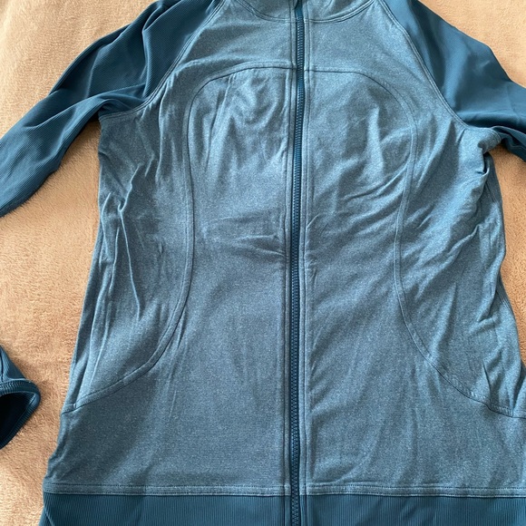 lululemon Reversible Jacket - Picture 8 of 11